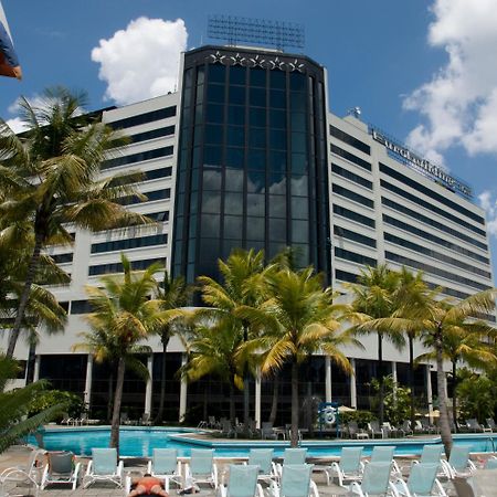 Eurobuilding Hotel & Suites Caracas Buitenkant foto The hotel's main building